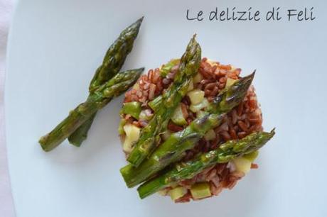 riso rosso agli asparagi