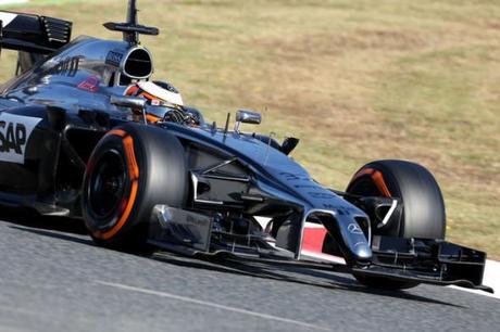 Stoffel-Vandoorne_test_Barcellona_2014_day_2 (1)