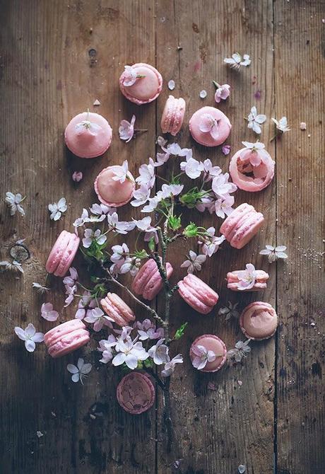 macarons, cakes and flowers