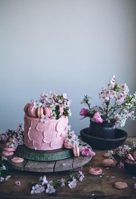 macarons, cakes and flowers