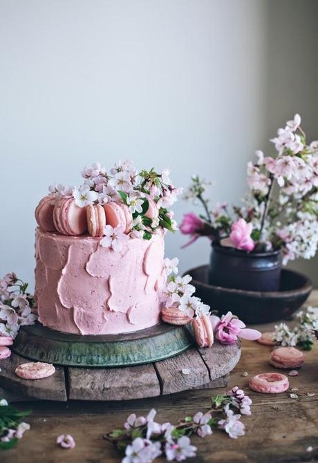 macarons, cakes and flowers