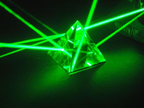 16 Maggio: Laser Beams