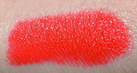 I'm 302 Pupa Sizzling Orange Swatches