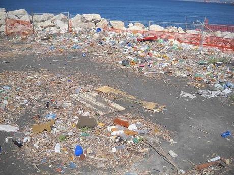 Lettera al sindaco di Castellammare contro il degrado della spiaggia di via De Gasperi 