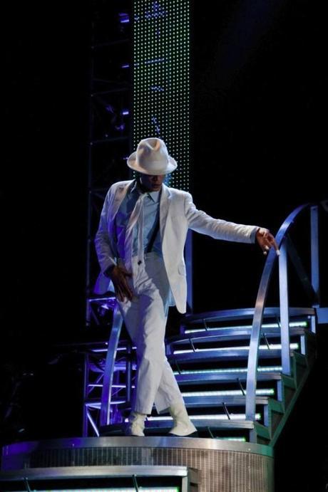 Thriller Live - Smooth Criminal Thriller Live: Pirotecnico Omaggio al Re del Pop