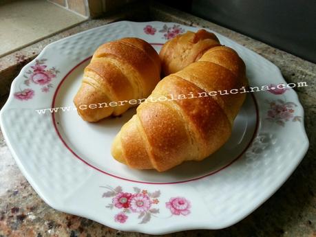 Cornetti con lievito madre.