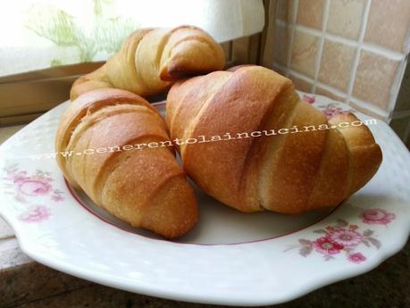 Cornetti con lievito madre.