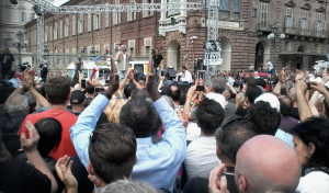 Beppe Grillo, ieri a Torino durante la campagna elettorale (twitter.com)