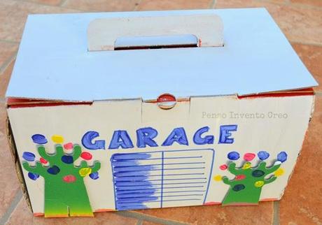 Garage richiudibile fai da te, guest post di Penso+Invento+Creo – DIY recycled foldable Garage