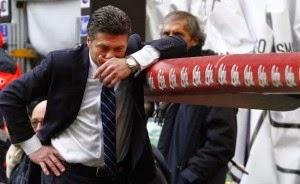 I dolori di Mazzarri e quella firma che non arriva: due posizioni che stridono