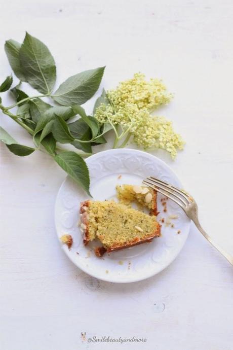 Zucchini lemon cake