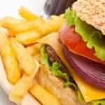 Gb, “junk food va regolato come le sigarette”