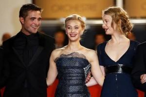 Robert Pattinson, Sarah Gadon and Mia Wasikowska - Red carpet - Maps to the Stars © AFP / V. Hache