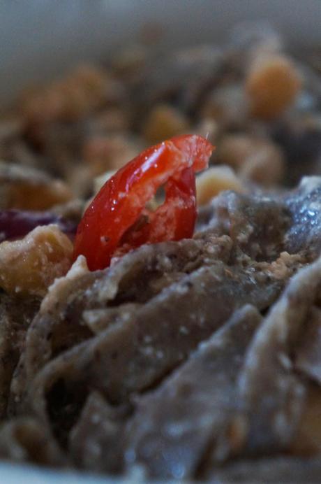 Tagliatelle di Grano Saraceno ai Ceci e Tonno