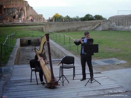 Arpa e flauto al tramonto per le Suggestioni all'Imbrunire di Napoli