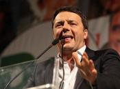 Video. Renzi contestato Napoli: “Siete politici farci fischiare l’inno…”