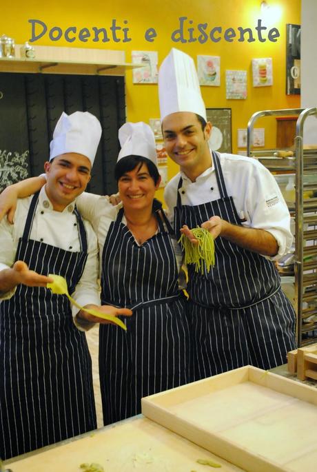 Boscolo Etoile Accademy, Spaghetti alla chitarra e allegria! Quando l'amicizia...