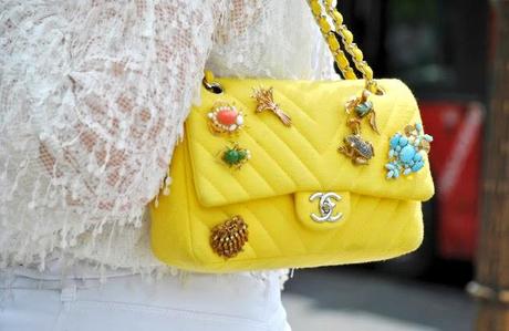 giallo colore dell'estate 2014 abbinamenti con il colore giallo come abbinare il giallo outfit in giallo immagini di outfit in giallo street style giallo how to wear yellow fashion blogger italiane colorblock by felym fashion blog di mariafelicia magno mariafelicia magno blogger di colorblock by felym borse gialle estate 2014 abiti gialli estate 2014 giallo street style primavera estate 2014 blog di moda colorblock by felym 