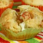 Finger food: muffin salati con salmone e feta