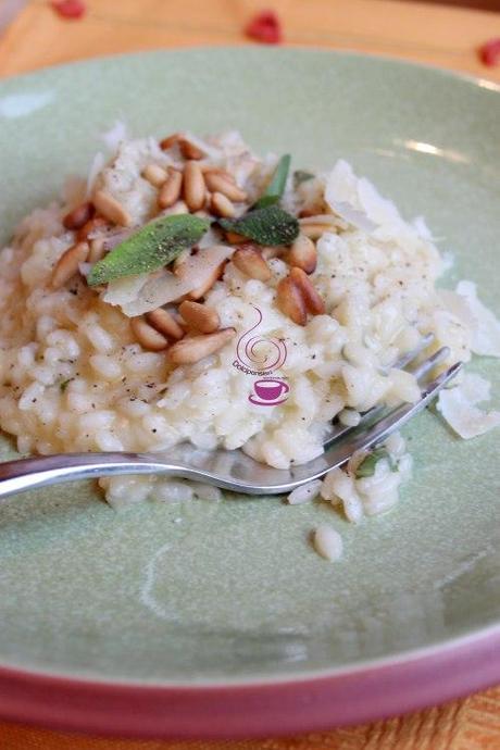 RISOTTO ALLA SALVIA, PINOLI E GRANA (49)+