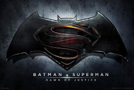 Warner Bros. rivela logo e titolo sequel Man of Steel Zack Snyder Laurence Fishburne jesse Eisenberg Henry Cavill Gal Gadot Diane Lane Ben Affleck Batman V Superman: Dawn of Justice Amy Adams 