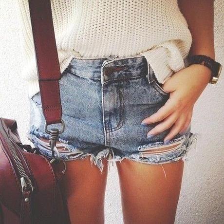 Gli shorts di jeans sono cattivi