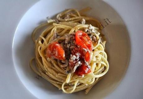 Linguine con alici, pomodorini e colatura di Cetara