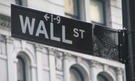 Wall Street ancora un piccolo passo avanti