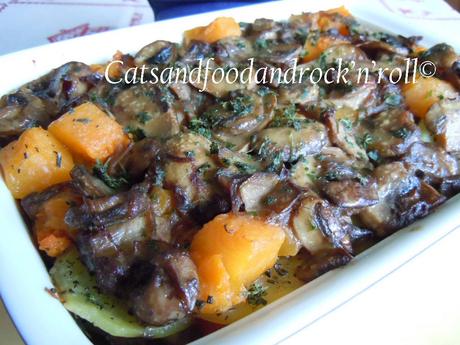 Gratin di patate, funghi e zucca