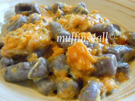 Gnocchi di vitelotte con zucca e gorgonzola