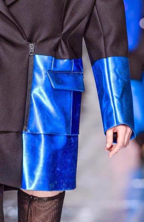 acne-aw-2014-fashion-show-coat-blue-details