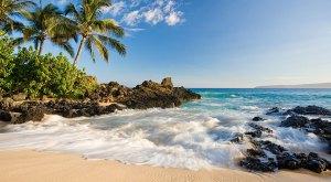 690x380-Maui-Beach-01