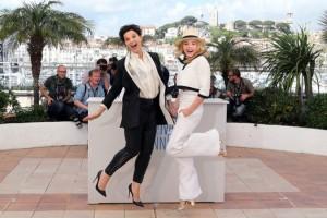 Juliette Binoche and Chloë Moretz - Photocall - Sils Maria © AFP / L. Venance