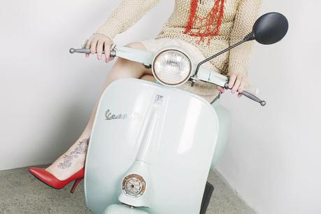 Smilingischic -1004, fashion blog, Giorgia & Johns, collezione Primavera Esttare 2014, Vespa, tiffany, pin up girl,  