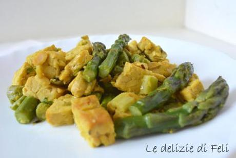 TEMPEH CON ASPARAGI