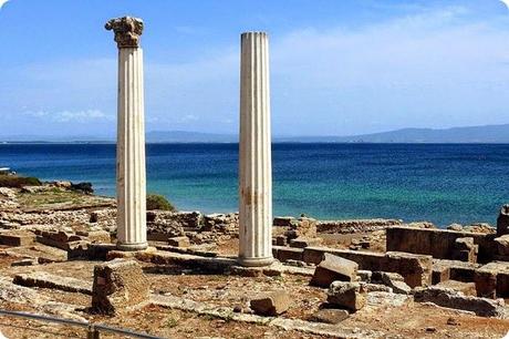 Cerdeña Colonne_a_tharros