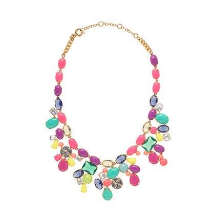 statement-necklace