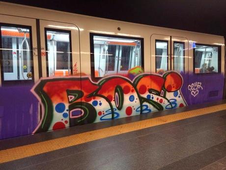 Ormai i nuovi treni della metropolitana di Roma non vengono più puliti. Il loro destino ormai sarà inesorabilmente lo stesso dei vecchi. Nulla del genere altrove al mondo