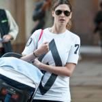 Melissa Satta, shopping con il piccolo Maddox e un’amica (foto)