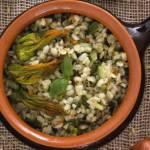 Orzo perlato con zucchine e fiori di zucca