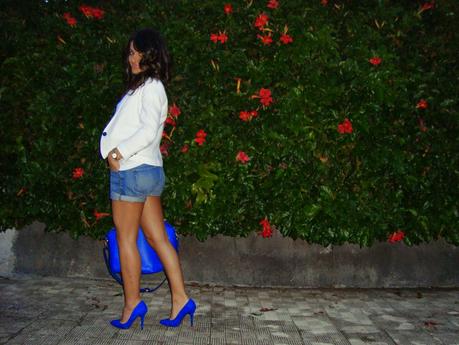 NONSOLOMODA#21: SHORTS, BLAZER E UN TOCCO DI BLU