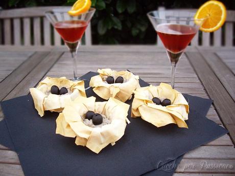 Cestini di pasta fillo  con Mousse di Tonno e Olive nere