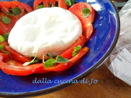 Caprese con burrata