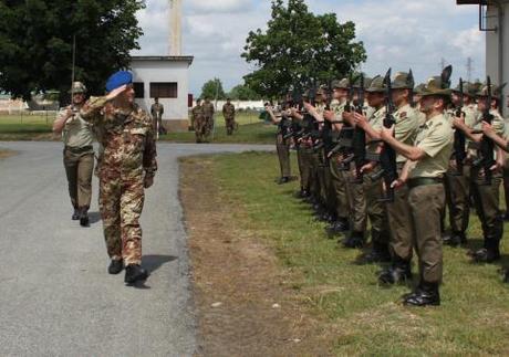 Fossano/ COMFOTER. Il Comandante delle Forze Operative Terrestri visita la la Caserma “Perotti” sede del 1° Reggimento Artiglieria di Montagna.