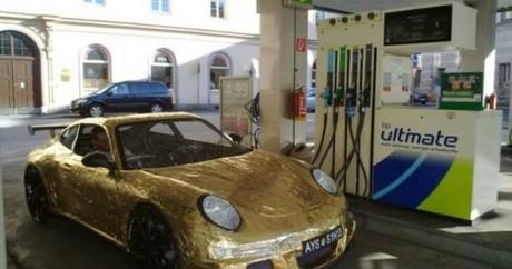 La prima Porsche che ti mantiene in linea