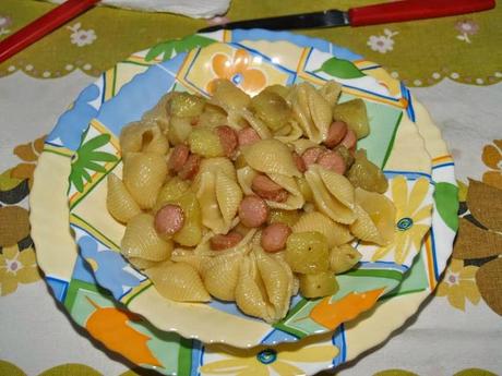 Conchiglie con patate e wurstel