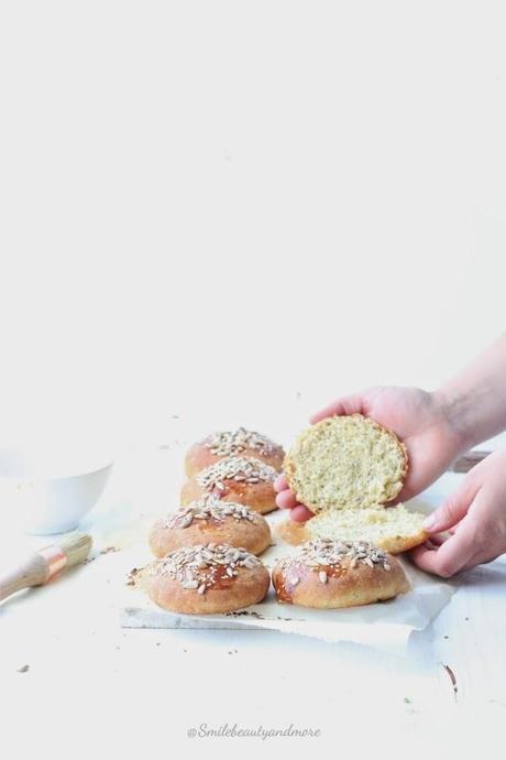 Hamburger di patate con pane al rosmarino