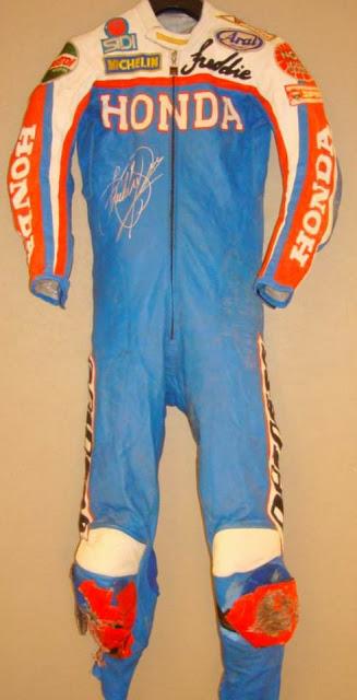 Dainese Racing Suit Freddie Spencer 1984 - MotoMemorabilia.com