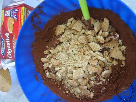 Salame di cioccolata con i biscotti McVitie's Original Digestive
