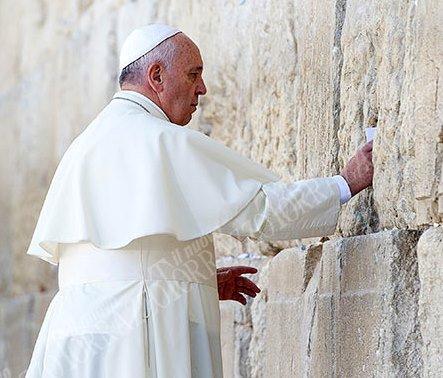 Papa Francesco  Muro del Pianto tempio Gerusalemme 